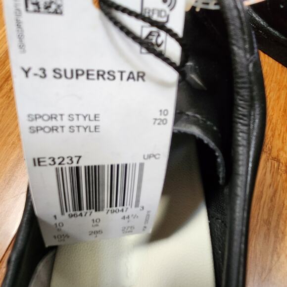 Men Size 10.5 Adidas Sneakers Y-3 Superstar Low Top Athletic Triple Black IE3237